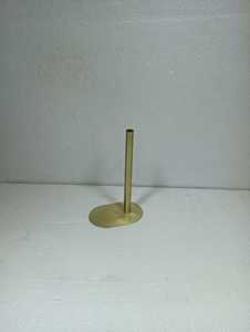 Soporte de mesa de oro con flor amarilla y acabado dorado único y hierro moderno para la decoración del jardín del hogar Venta directa de fábrica - Product Image 5