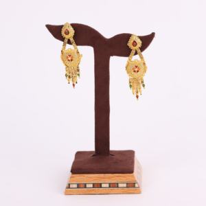 Juego de pendientes tradicionales chapados en oro, pendientes colgantes de moda, Pendientes colgantes chapados en oro de latón, joyería llena de oro Oro Joyeria - Product Image 1