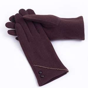 Gants d'hiver pour femmes en nylon et simili daim, écologiques, chauds, pour les sports de plein air, avec boutons contrastés - Product Image 2
