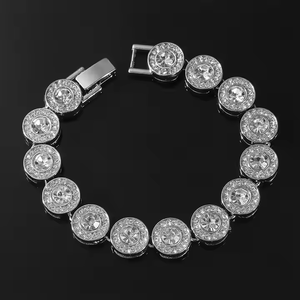 Bracelet en argent 925 avec diamant moissanite, bijoux fins d'inspiration luxueuse avec pierres éclatantes et artisanat élégant pour un style élégant - Product Image 1