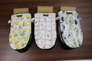 Wholesale 100% Cotton Oven Mitts Glove and <b>Pot</b> <b>Holder</b> Set Printed Style with Silicon Backing Heat Resistance Microwave Tool - Product Image 5