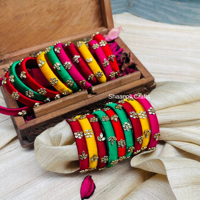 Tendance indienne meilleure vente femme vêtements de mariage bracelets à la main fil et pierre bracelets Sangeet belles conceptions femmes bracelet