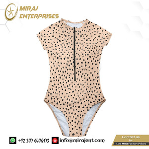 Monokini Maiô de manga curta para mulheres com zíper sexy de praia com gola alta
