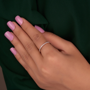 Bague de mariage en diamant Moissanite pleine éternité 2mm bande ronde en or rose 14 carats élégante bague d'anniversaire empilable pour elle - Product Image 3