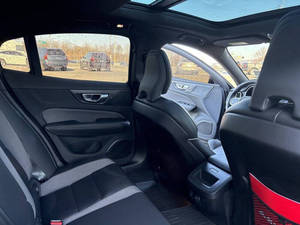 รถ Volvo S60 B5 Plus Black Edition ปี 2024 สภาพดี ใช้งานน้อย - Product Image 6