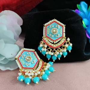 Pendientes Meenakari pintados a mano, los pendientes de esmalte más finos tradicionales con intrincados detalles para bodas, festivales y uso diario - Product Image 3