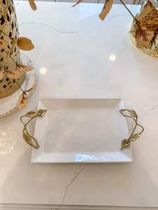 ถาดช็อคโกแลตโลหะทรงรีพร้อมที่จับสีทองเหมาะสำหรับให้เป็นของขวัญในช่วงรอมฎอนหรือวันคริสต์มาส - Product Image 3