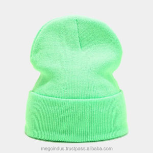 Bonnet d'hiver unisexe en tricot acrylique coréen vert, style skullies, élastique, pour femmes et hommes, vente en gros - Product Image 2