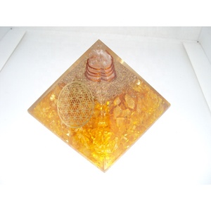Citrine Orgone Pyramide Avec FOL Symbole En Gros Cristal Artisanat Reiki EMF Protection Résine Énergie Cuivre Méditation Pyramide - Product Image 2