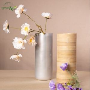 Jarrón Alto Moderno de Bambú - Jarrón Decorativo de Bambú Natural con Acabado Mate para Decoración de Interiores - Product Image 1