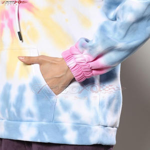 Sweat à capuche respirant pour femmes avec motif tie-dye et coupe athlétique pour les activités de plein air Sweat à capuche coloré tie-dye pour femmes - Product Image 6