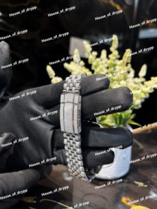 Montre en acier inoxydable haut de gamme pour homme, sertie de diamants Moissanite, avec lunette et cadran rond à chiffres romains - Product Image 2