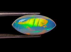 Cabochon d'opale éthiopienne créé en laboratoire Welo Shiny Rainbow Galaxy Fire Opal Gemstone Marquise Shape 20x10mm Smooth Opal Gems Aini - Product Image 2