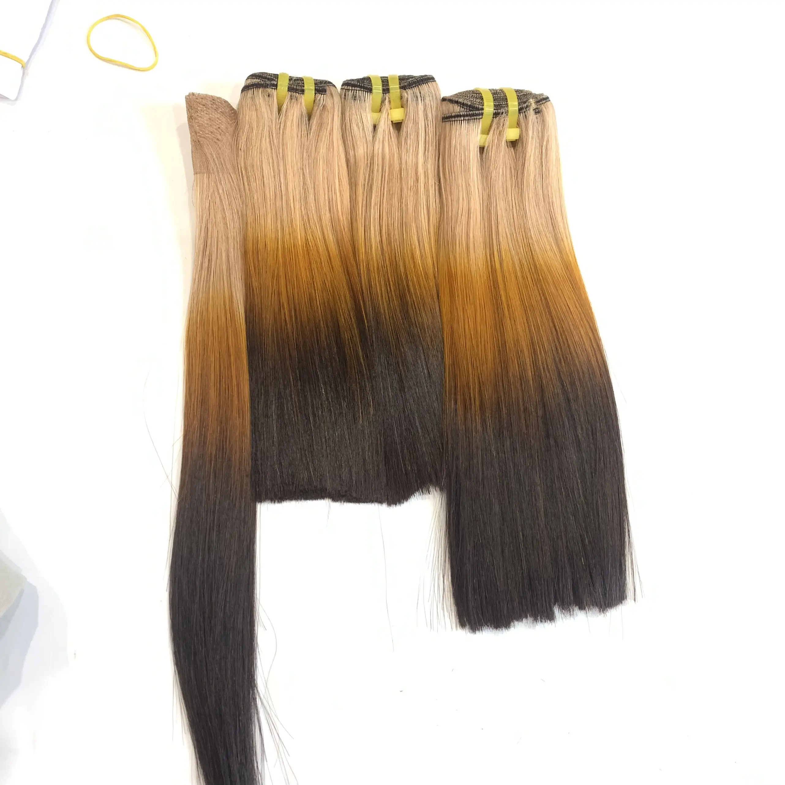 Ombre Bone StraightHuman Brazilian Hair Weave Frontal Closures Virgin Indian Lace Frontals、Silk Base 5 × 5 Lace閉鎖マレーシア