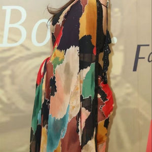 Sari Indio de Diseño Elegante, Estilo Étnico, en Georgette, Última Moda Digital Exclusiva, para Fiestas y Bodas, con Blusa para Mujer - Product Image 1