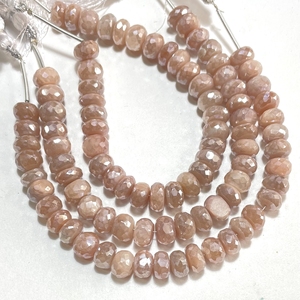 Perles en forme de rondelle à facettes enduites de pierre de lune, perles de couleur de pêche de pierre de lune mystique pour la fabrication de bijoux - Product Image 1