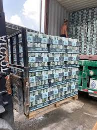 Agua de coco enlatada de Ben Tre 100% natural - Product Image 4