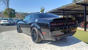 Dodge Challenger SRT8 2024 Usado, Modelo de 8 Cilindros, Techo Solar, Automático de 6 Velocidades, Asientos de Cuero, Interior Oscuro, Volante a la Derecha/Izquierda, Trasero Usado - Product Image 4
