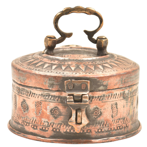 Paan Daan Box latón dorado pulido trabajo Pandaan con manija de bloqueo hecha de latón de alta calidad a precio mayorista de India - Product Image 4