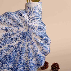 Jarrón de Flores Azul Chino Tradicional, Cerámica, Decoración para Mesa, Estilo Simple, Hecho a Mano, Moderno, Versátil, Bajo - Product Image 6