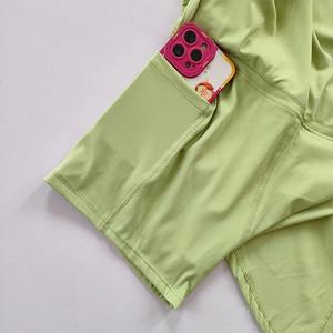 Couleur bonbon explosif trois sections taille serrée plissée sans couture trois points sport Yoga Shorts - Product Image 3