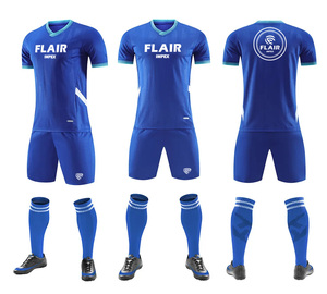 Ensembles d'uniformes de maillots de football confortables et respirants de meilleure qualité au design personnalisé Service OEM pour les jeunes hommes joueurs Coupe automatisée - Product Image 1