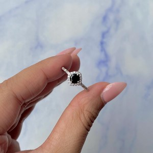 Bague en tourmaline noire, argent sterling 925, rhodié vermeil, pierre précieuse de guérison, bague de protection, bague empilable - Product Image 2