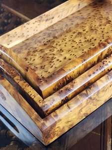 Plateau de service en bois de luxe fabriqué à la main avec blocs à découper Meena Price - Product Image 4