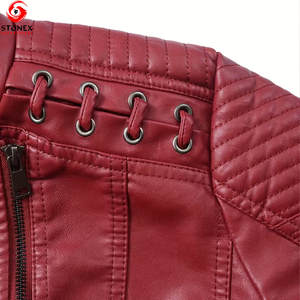 Veste en cuir pour femme coupe ajustée, veste en cuir pour femme personnalisée, design de mode confortable, vestes en cuir de couleur rouge - Product Image 6