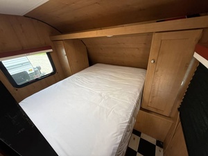 รถบ้านมือสอง ปี 2023 รุ่น Riverside RV Retro 240BH สำหรับตั้งแคมป์ - Product Image 3