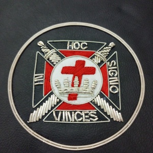 Estuche CHAPUA de los Caballeros Templarios con Insignia Bordada a Mano - Product Image 3