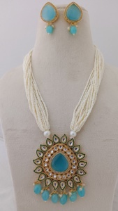 Ensemble de colliers multi-brins Kundan Royal Ruby Lotus Trendy Heavy Brass Imitation Pearl Bamboo Design personnalisable Royal Elegance - Product Image 2