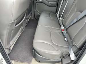 Nissan Frontier SL Crew Cab 4WD 2014, Volante a la Izquierda, 150-200 CV, 200-300 Nm - Product Image 4