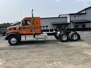 <b>Loaded</b> Option Westernn Star 49X Sleeper Semi Truck - 36" Flat <b>Top</b> Sleeper, Detroitt , 18 Speed Manual For Sale - Product Image 2