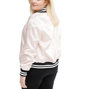 แจ็คเก็ตบอมเบอร์ผ้าซาตินคุณภาพสูง ปรับแต่งได้ สำหรับผู้ชายและผู้หญิง กันลม ระบายอากาศ ปักโลโก้ด้านหน้าตามสั่ง แจ็คเก็ตผู้ชาย - Product Image 6