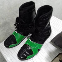 Chaussures de boxe en cuir pour hommes sur mesure avec logo personnalisé en relief, design durable, couleur et taille personnalisées pour toutes les saisons, pour les boxeurs
