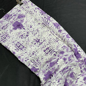 Robe décontractée élégante au genou 3 mètres Motif solide brodé à la main Mul Mul Coton Lucknowi Chikan Travail élégant - Product Image 1