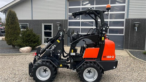 รถตักล้อยางขนาดเล็ก Kubota RT150-2 รุ่นใหม่ ขับเคลื่อน 4 ล้อ ระบบไฮดรอลิก HYDAC รับประกัน 2 ปี ประสิทธิภาพสูง ใช้งาน 38 ชั่วโมง รถตัวอย่างจากฝรั่งเศส - Product Image 2