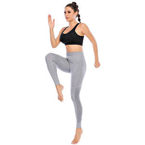 Shorts de sport et de yoga taille haute pour femmes, longueur cheville, en Spandex/Nylon, extensibles dans les quatre sens, séchage rapide, respirants, légers, grandes tailles, vente en gros - Product Image 3