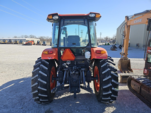 Tracteur agricole Kubota M6060 abordable, 120HP, 60HP, 70HP, 80HP, 90HP, 100HP, 4x4, machine agricole avec transmission sur roues - Product Image 5