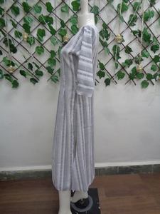 Tenue de mariage et de fête élégante en viscose imprimée de style pakistanais longue Kurti à forte demande disponible pour l'approvisionnement en gros - Product Image 2