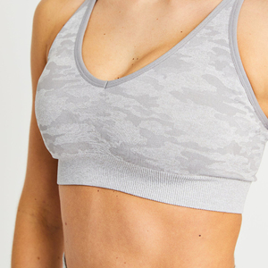 Conjunto de yoga ecológico personalizado de 4 piezas, chaqueta con cremallera completa y patrón sólido, mallas acampanadas de manga larga, sujetador, cintura elástica alta - Product Image 5