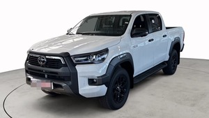 Toyota Hilux 2024 à vendre – Transmission automatique, moteur essence 4.1-6L, sièges en cuir, toit ouvrant, phares LED - Product Image 2
