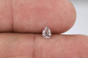 เพชรทรงลูกแพร์สีน้ำตาลกลางแบบโบราณ ได้รับการรับรองจาก IGI ผลิตในห้องปฏิบัติการ พร้อมใบรับรอง IGI สำหรับทำเครื่องประดับ ราคาประหยัด - Product Image 6