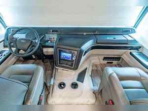 SUV Familiar Económico 2021 XL 36C, Emisión Euro IV, Capacidad para 4-6 Personas, Color Blanco, Motor 4.5L, Caja de Cambios Automática, Panorámico - Product Image 5