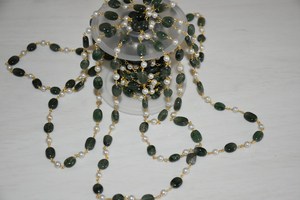 Perle blanche plaquée or de qualité supérieure et chaîne de chapelet de perles ovales vertes naturelles, chaîne de perles en fil métallique pour la fabrication de bijoux - Product Image 6