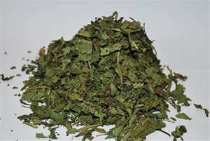 Feuilles de coriandre séchées au soleil naturelles broyées en vrac légumes secs d'origine égyptienne ingrédient alimentaire pour la consommation humaine - Product Image 2