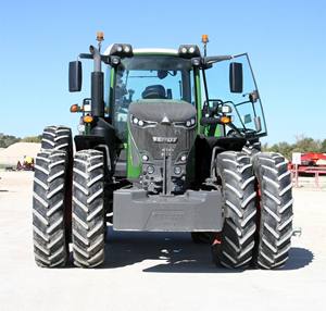 Tractores F-E-N-D-T Usados del 2020 con Motor de 300HP para Granjas - Tipos Andadores y Oruga - Componentes Esenciales: Rodamientos, Motor, Engranajes, Bomba - Product Image 5