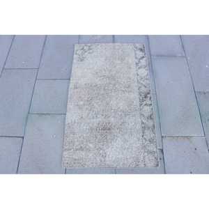 พรมวินเทจ ขนาด 1.3x3.3 ฟุต พรมขนาดเล็ก สีเทา ลายอิคัต ทำจากขนสัตว์แบบตุรกี - Product Image 1