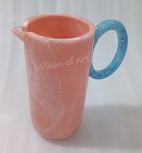 เหยือกใส่น้ำชาเย็นแบบด้ามจับทำจากเรซินสีชมพูหมุนได้เป็นมิตรกับสิ่งแวดล้อมทันสมัยหรูหราทันสมัยออกแบบได้ตามต้องการ - Product Image 4